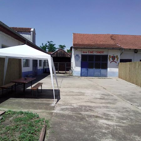 Guest House Cane Smestaj Bela Crkva  Buitenkant foto